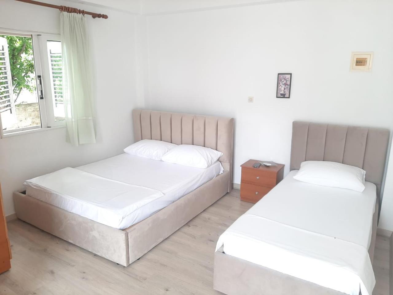 Rooms By The Sea Himara Szoba fotó
