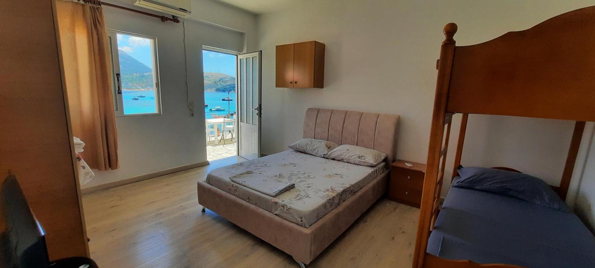 Rooms By The Sea Himara Szoba fotó